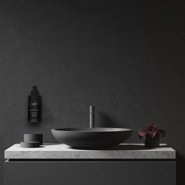 Imagen de muestra con soporte PGS 350 BLACK y producto Sanit ECODERM, Jabón dermatológico para el lavado de manos.