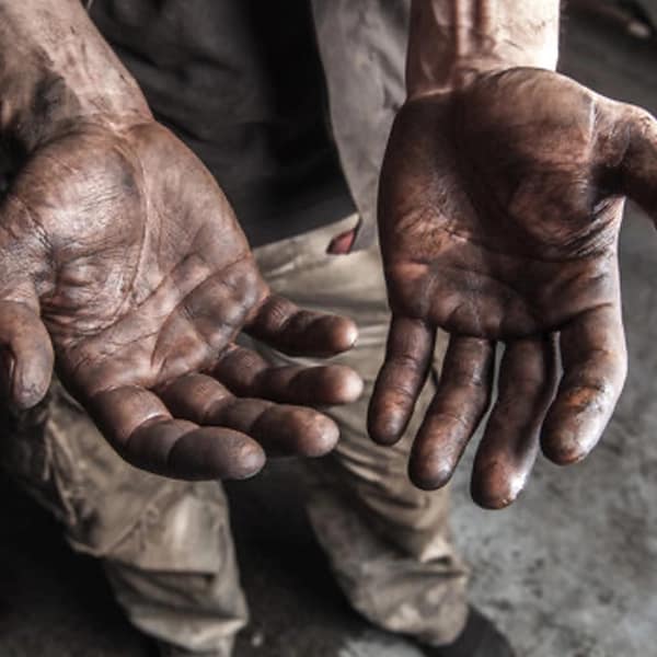 mechanic-hands-proset-coat Proset COAT for technical operators, and others for hand cleansing