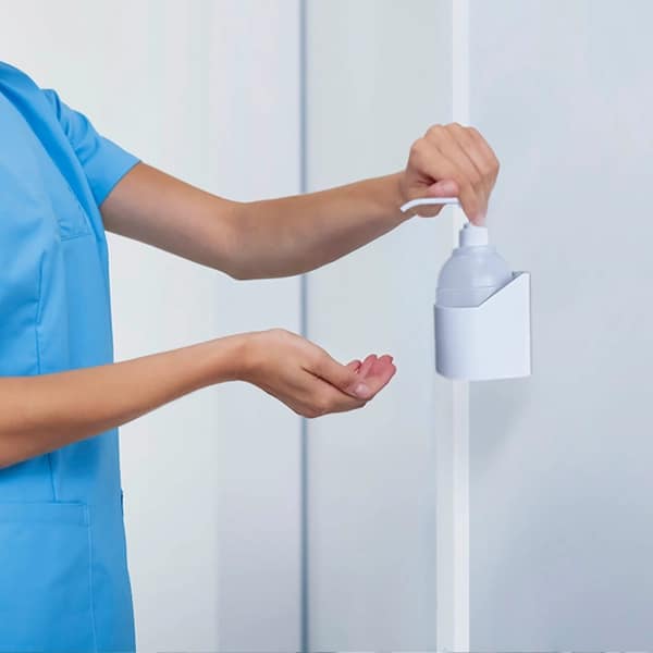 pgs-500-pared-muestra-instalacion Imagen de muestra con soporte PGS 500 PRED instalado en pasillo de hospital.